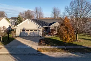1227 Oriole Dr, Oconomowoc, WI 53066 - Photo 27