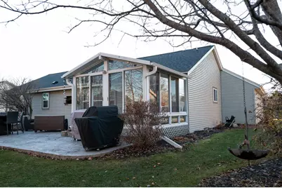 1227  Oriole Dr, Oconomowoc, WI 53066 - Photo 39