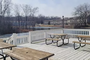 530 Windstone Dr, Hartland, WI 53029 - Photo 9