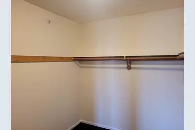 530  Windstone Dr #303, Hartland, WI 53029 - Photo 17