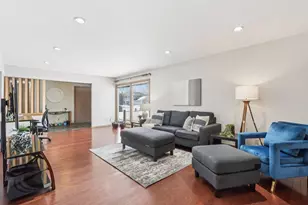 3254 S 121st St, West Allis, WI 53227 - Photo 9