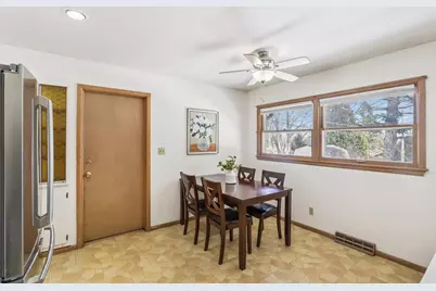 3254 S 121st St, West Allis, WI 53227 - Photo 11