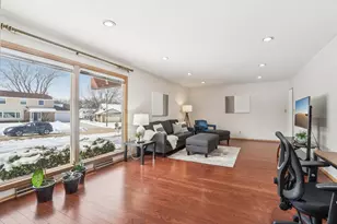 3254 S 121st St, West Allis, WI 53227 - Photo 5