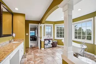 923 N Evergreen Circle, Hartland, WI 53029 - Photo 89