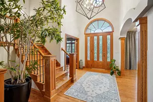 923 N Evergreen Circle, Hartland, WI 53029 - Photo 7