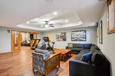 923 N Evergreen Cir, Hartland, WI 53029 - Photo 59