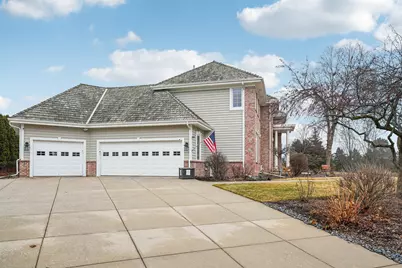 923 N Evergreen Cir, Hartland, WI 53029 - Photo 75
