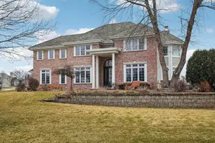 923 N Evergreen Circle, Hartland, WI 53029 - Photo 1