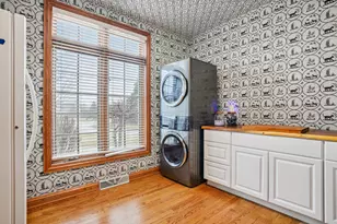 923 N Evergreen Circle, Hartland, WI 53029 - Photo 35