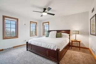 923 N Evergreen Circle, Hartland, WI 53029 - Photo 53