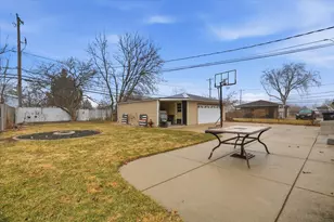 2232 W Carrington Ave, Oak Creek, WI 53154 - Photo 29