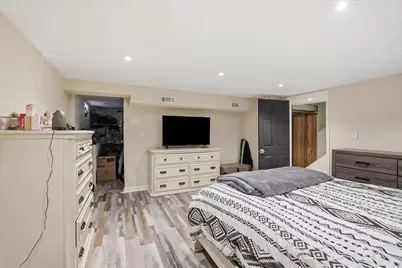 2232 W Carrington Ave, Oak Creek, WI 53154 - Photo 23