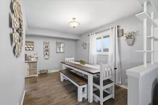 2232 W Carrington Ave, Oak Creek, WI 53154 - Photo 15