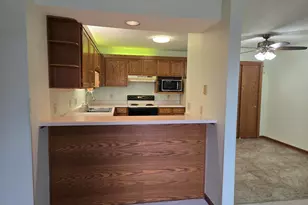 1661 Wisconsin St, Sturtevant, WI 53177 - Photo 7