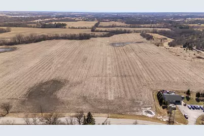 8319 W 3 Mile Rd, Racine, WI 53126 - Photo 17