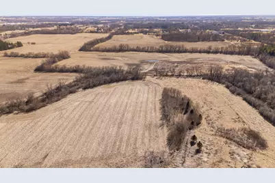 8319 W 3 Mile Rd, Racine, WI 53126 - Photo 15
