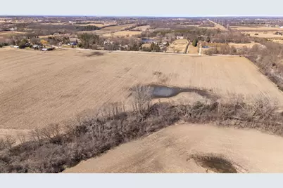 8319 W 3 Mile Rd, Racine, WI 53126 - Photo 11