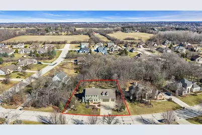 8902  Shadowood Trl, Racine, WI 53406 - Photo 49