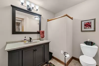 8902  Shadowood Trl, Racine, WI 53406 - Photo 39