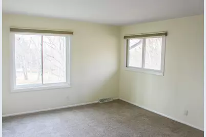 W3490  Oakwood Dr, Geneva, WI 53147 - Photo 23