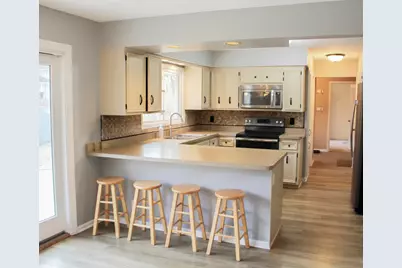 W3490  Oakwood Dr, Geneva, WI 53147 - Photo 7