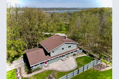 W3490  Oakwood Dr, Geneva, WI 53147 - Photo 5