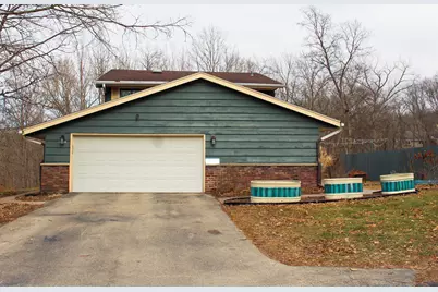 W3490  Oakwood Dr, Geneva, WI 53147 - Photo 3