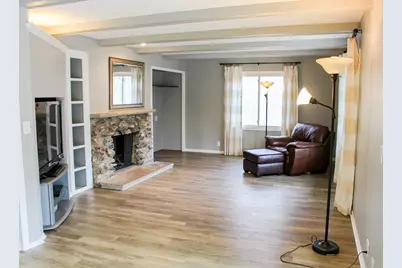 W3490  Oakwood Dr, Geneva, WI 53147 - Photo 9