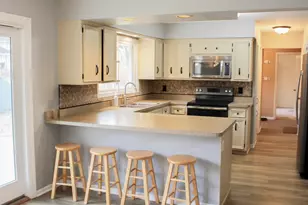 W3490 Oakwood Dr, Geneva, WI 53147 - Photo 9