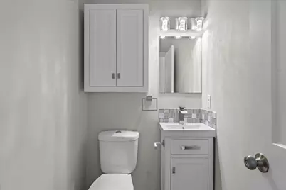 5389 S 51st St, Greendale, WI 53129 - Photo 13