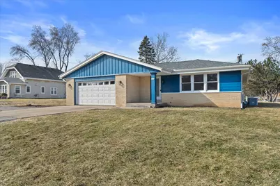 5389 S 51st St, Greendale, WI 53129 - Photo 23