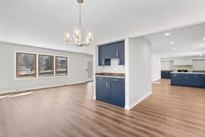 5389 S 51st St, Greendale, WI 53129 - Photo 11