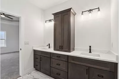 W223S9323  Oak Ridge Dr, Big Bend, WI 53103 - Photo 39