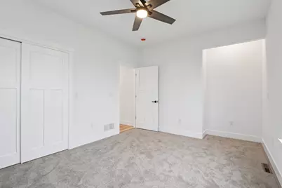 W223S9323  Oak Ridge Dr, Big Bend, WI 53103 - Photo 31