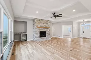 W223S9323 Oak Ridge Dr, Big Bend, WI 53103 - Photo 11