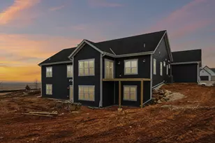 W223S9323 Oak Ridge Dr, Big Bend, WI 53103 - Photo 3