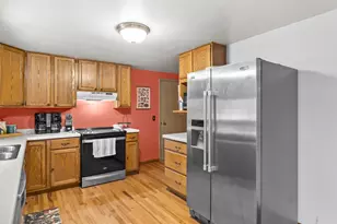 726 S State St, Mishicot, WI 54228 - Photo 9