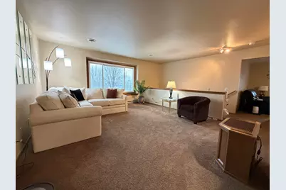 1131 S Sunnyslope Dr #4U, Racine, WI 53406 - Photo 3