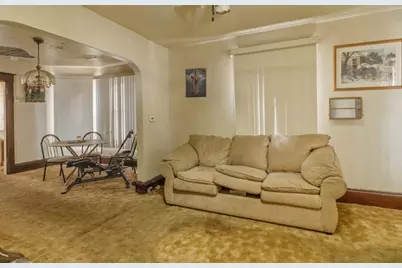 2466 N 33rd St, Milwaukee, WI 53210 - Photo 5
