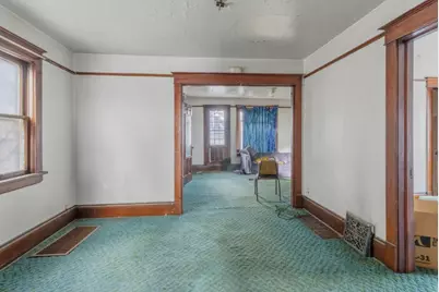 2466 N 33rd St, Milwaukee, WI 53210 - Photo 17