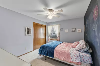 8044 W Beacon Hill Dr, Franklin, WI 53132 - Photo 25