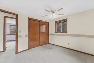 370 Douglas Ln, Cedarburg, WI 53012 - Photo 25