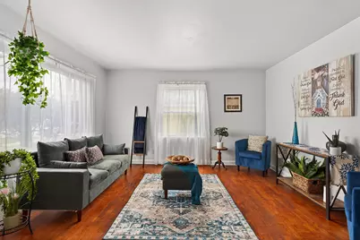 4215 W Florist Ave, Milwaukee, WI 53209 - Photo 3