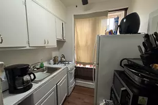 831 College Ave, Racine, WI 53403 - Photo 3