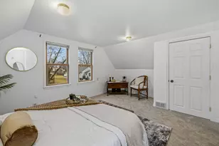 1920 S 90th St, West Allis, WI 53227 - Photo 15