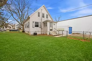 1920 S 90th St, West Allis, WI 53227 - Photo 25