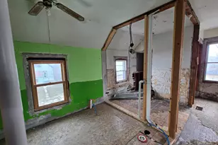 1121 W Finn Pl, Milwaukee, WI 53206 - Photo 15