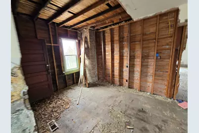 1121 W Finn Pl #1121A, Milwaukee, WI 53206 - Photo 17