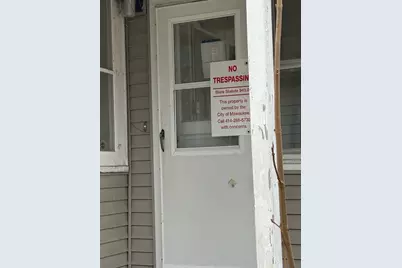 645 S Oak Park Ct, Milwaukee, WI 53214 - Photo 15