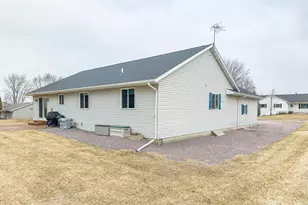 518 Midway Dr, Reedsburg, WI 53959 - Photo 25